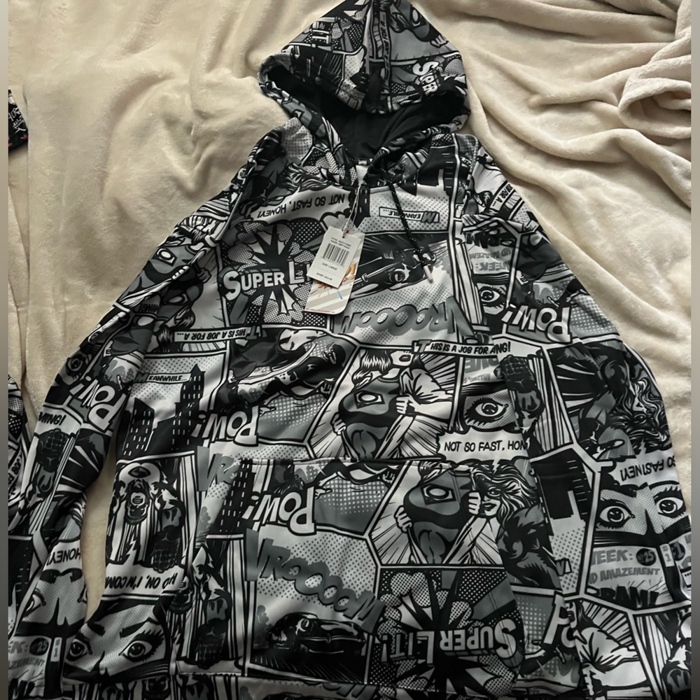 (SEND OFFERS) Black and White Urban Graphic Hoodie COMIC SUPERHERO